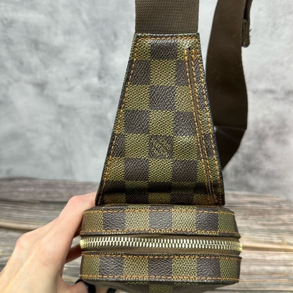 Louis Vuitton Damier Ebene Geronimos Bumbag Sling GUC - Picture 5 of 11